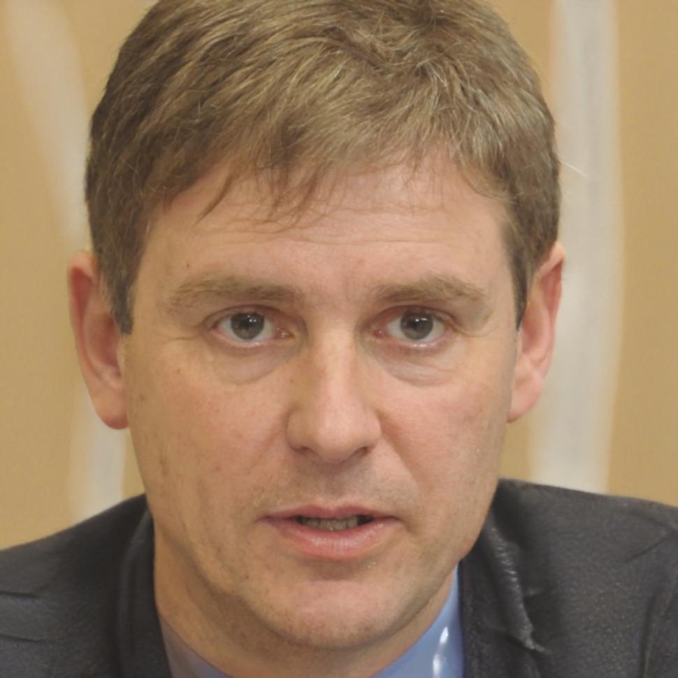 Portrait von Henrik Lindström